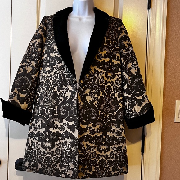 Soft Surroundings Jackets & Blazers - Soft Surroundings Jacquard Blazer size Small